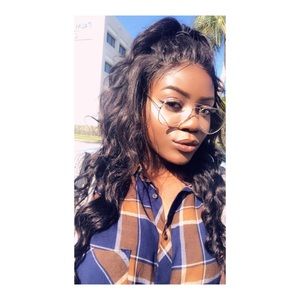 Meet your Posher, Jenny